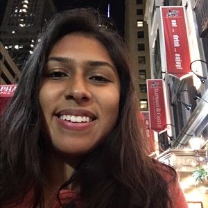 Meet your Posher, Abril